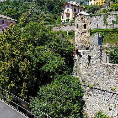 Pathway To The Sea * Pieve Ligure