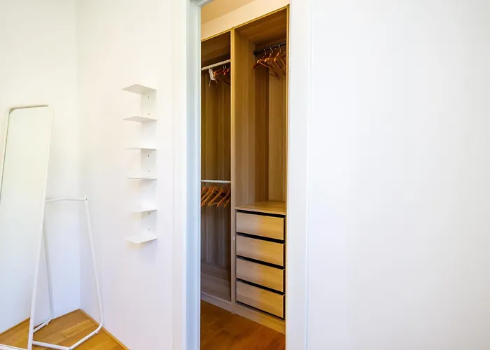 Pathway To The Sea * Pieve Ligure