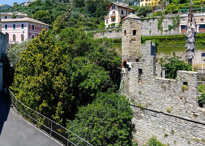 Pathway To The Sea * Pieve Ligure